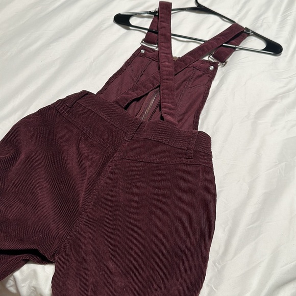 Vanilla Star overalls - Picture 2 of 2